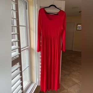 Comfortable Red Long Sleeve Maxi Dress lightweight. She has pockets too!